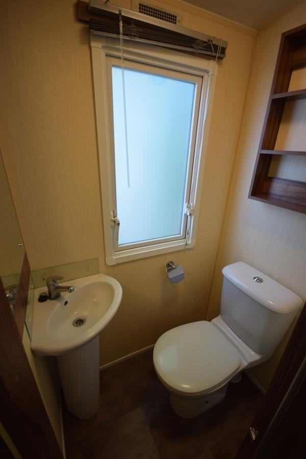 2010 Willerby Winchester Static Caravan | 38x12 | 2 beds | Winterised | OFF SITE — photo 23