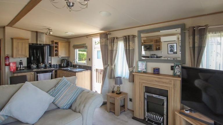 Static caravan Abi Ambelside for sale at Manor House holiday park DN22 0NJ. — photo 3