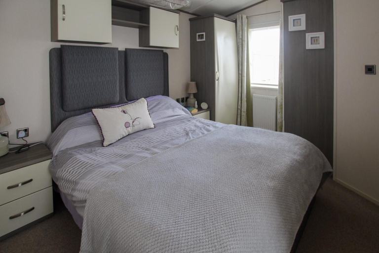 Victory Monaco 2016 static caravan & decking sited at New Beach, Dymchurch, Kent — photo 7