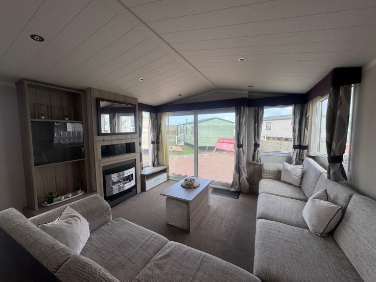 SOLD! JUST IN SITED STATIC CARAVAN FOR SALE | LYONS HOLIDAY PARKS | £5K DEPOSIT — photo 5