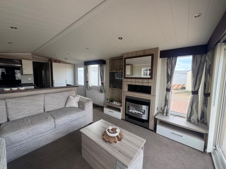 SOLD! JUST IN SITED STATIC CARAVAN FOR SALE | LYONS HOLIDAY PARKS | £5K DEPOSIT — photo 7