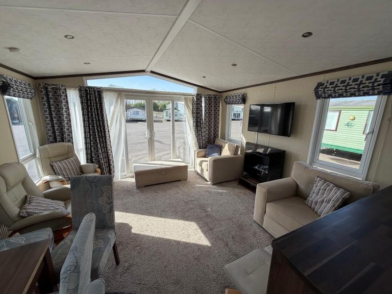 Static Caravan Pemberton Park lane 43x14 3bed DG/CH - Free UK Delivery — photo 3