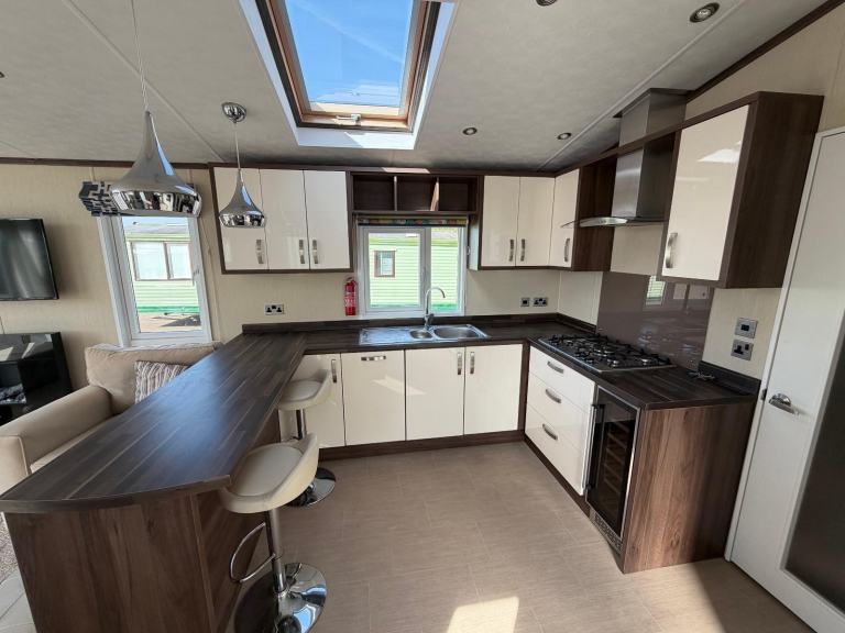 Static Caravan Pemberton Park lane 43x14 3bed DG/CH - Free UK Delivery — photo 11