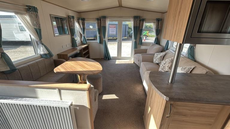 ABI OAKLEY 38X12 STATIC CARAVAN • 2 BED • OFF SITE SALE • 2 TOILETS • £20,000 — photo 7