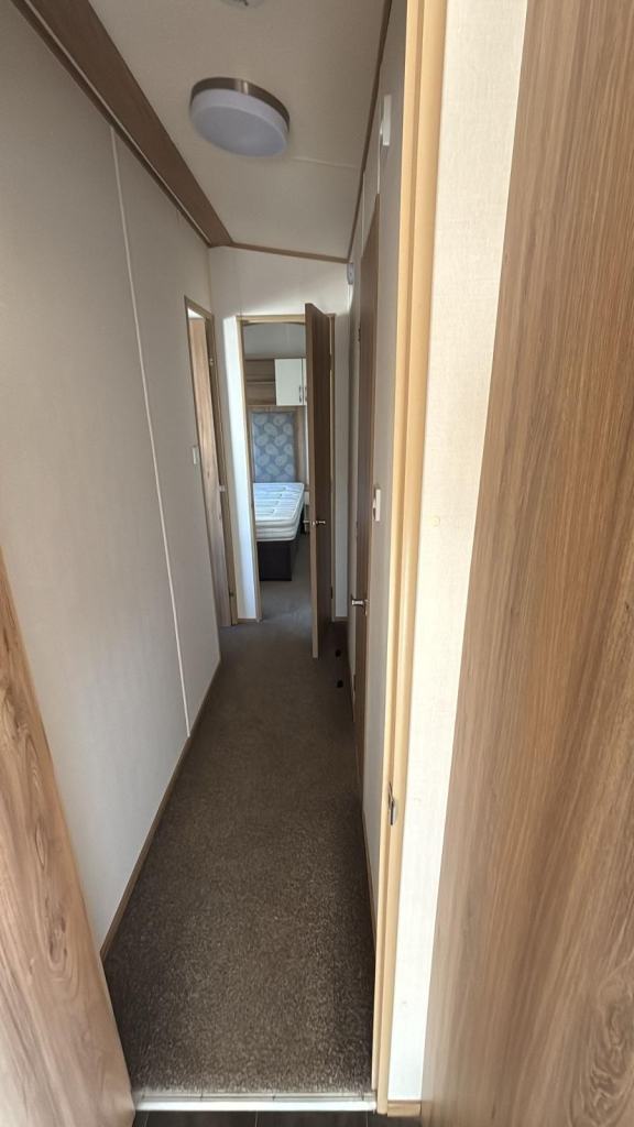 ABI OAKLEY 38X12 STATIC CARAVAN • 2 BED • OFF SITE SALE • 2 TOILETS • £20,000 — photo 11