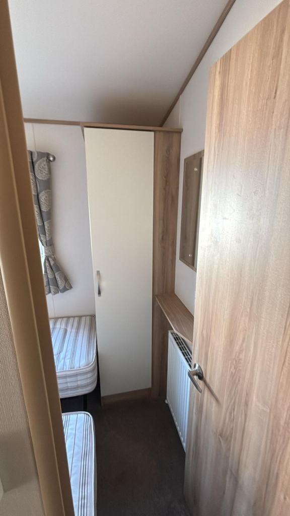 ABI OAKLEY 38X12 STATIC CARAVAN • 2 BED • OFF SITE SALE • 2 TOILETS • £20,000 — photo 16