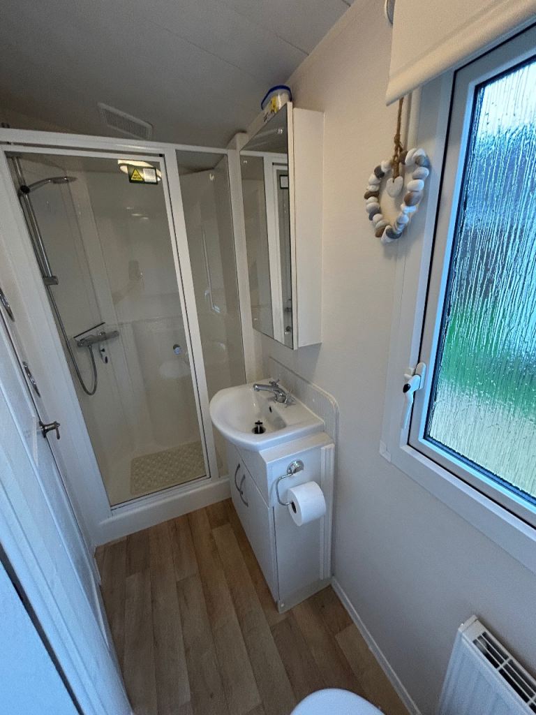 Beautiful 3 bedroom Static Caravan for Sale on Haven Hopton Site — photo 12