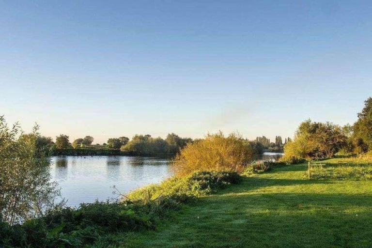 Luxury Lodges and static caravans for sale at Manor House Holiday park DN22 0NJ. — photo 24