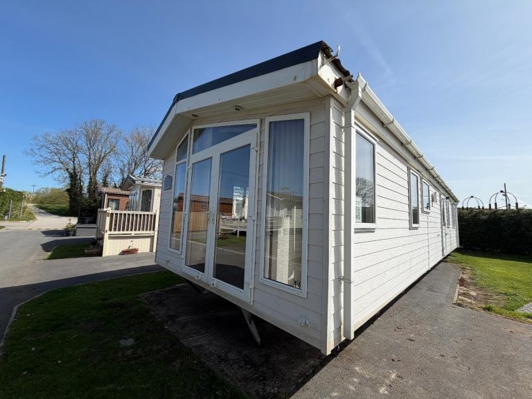 Static caravan Atlas Concept lodge for sale at Riverview Holiday Park LN4 4PZ. — photo 2