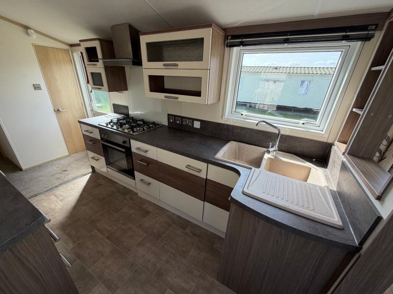 Static caravan Atlas Concept lodge for sale at Riverview Holiday Park LN4 4PZ. — photo 11