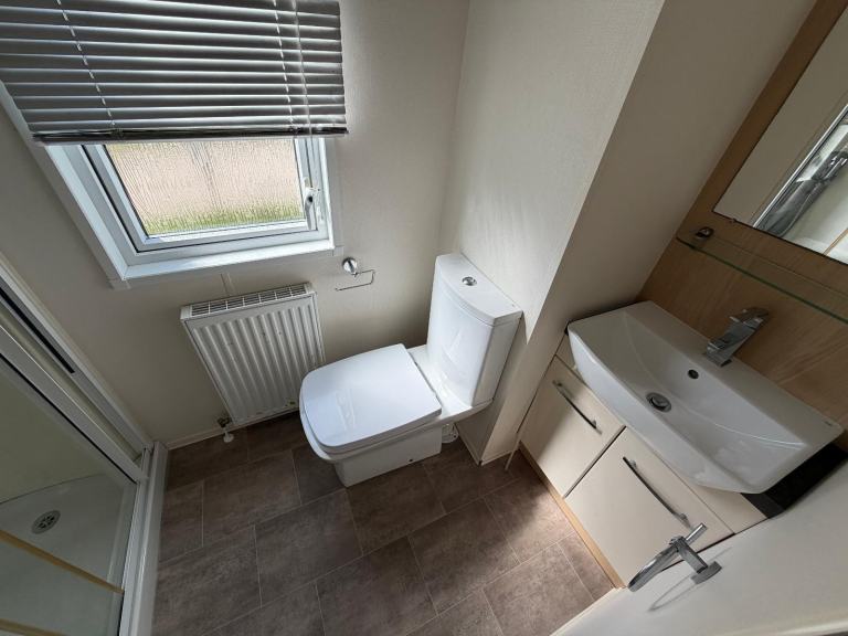 Static caravan Atlas Concept lodge for sale at Riverview Holiday Park LN4 4PZ. — photo 15