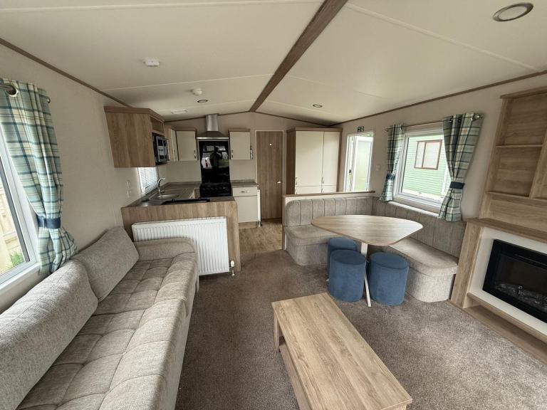 Static caravan Abi Keswick for sale at Riverview holiday park LN4 4PZ. — photo 7