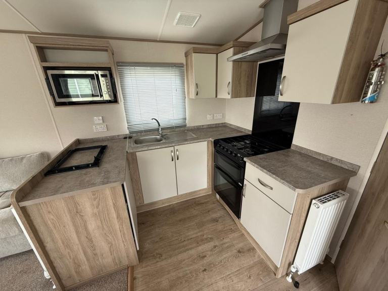 Static caravan Abi Keswick for sale at Riverview holiday park LN4 4PZ. — photo 8