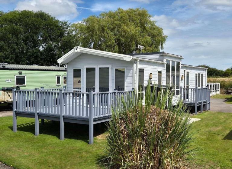 Static caravan Abi Keswick for sale at Riverview holiday park LN4 4PZ. — photo 17