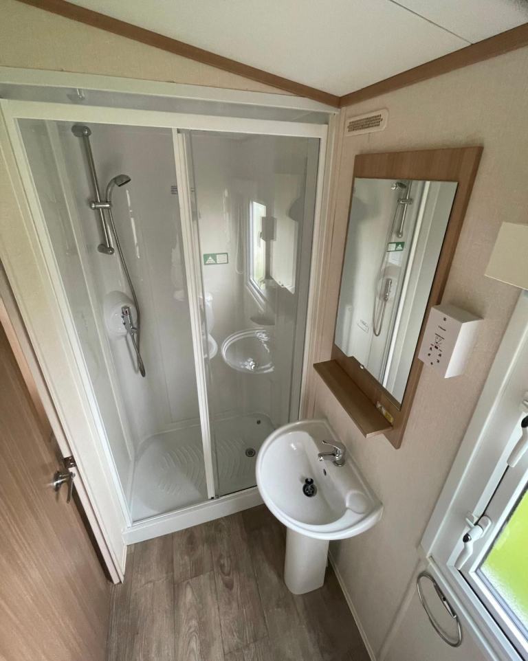 Static caravan Carnaby Cascade for sale at Riverview Holiday Park LN4 4PZ — photo 5