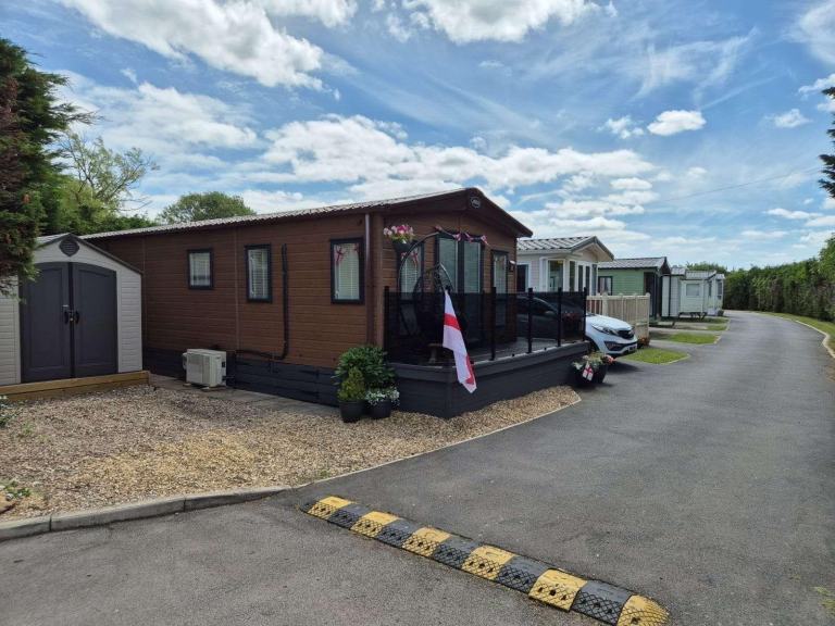 Static caravan Carnaby Cascade for sale at Riverview Holiday Park LN4 4PZ — photo 19