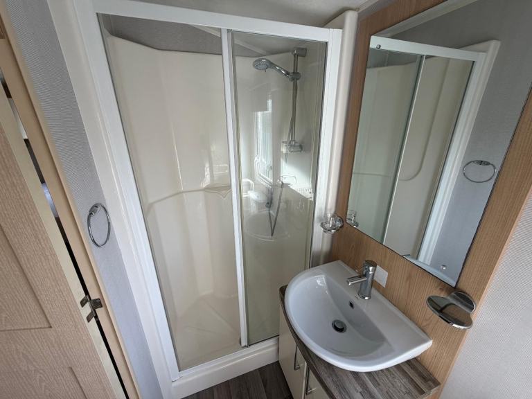 Static caravan Willerby Sierra 2014 model for sale at Riverview Holiday park LN4 — photo 13