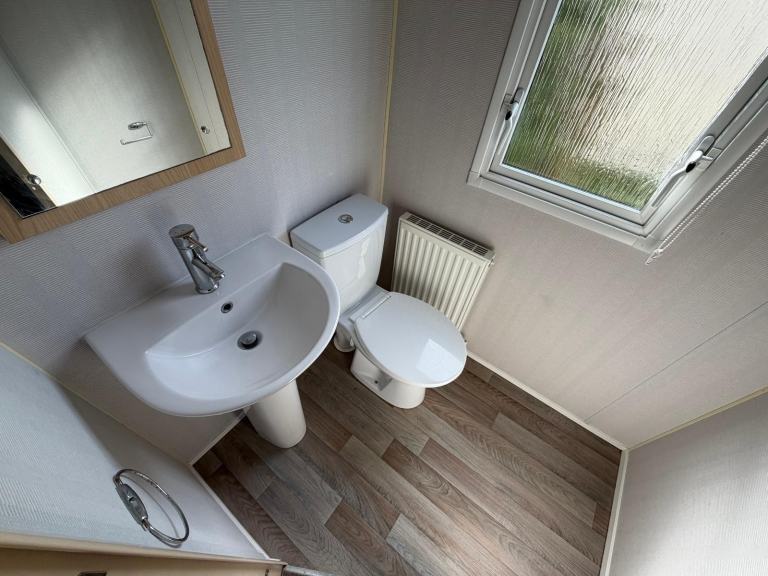 Static caravan Willerby Sierra 2014 model for sale at Riverview Holiday park LN4 — photo 17