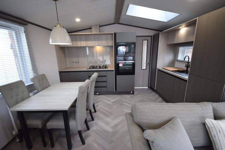 NEW Victory Lakewood Lodge BS3632 | 42x14 | Residential Mobile Home — photo 9
