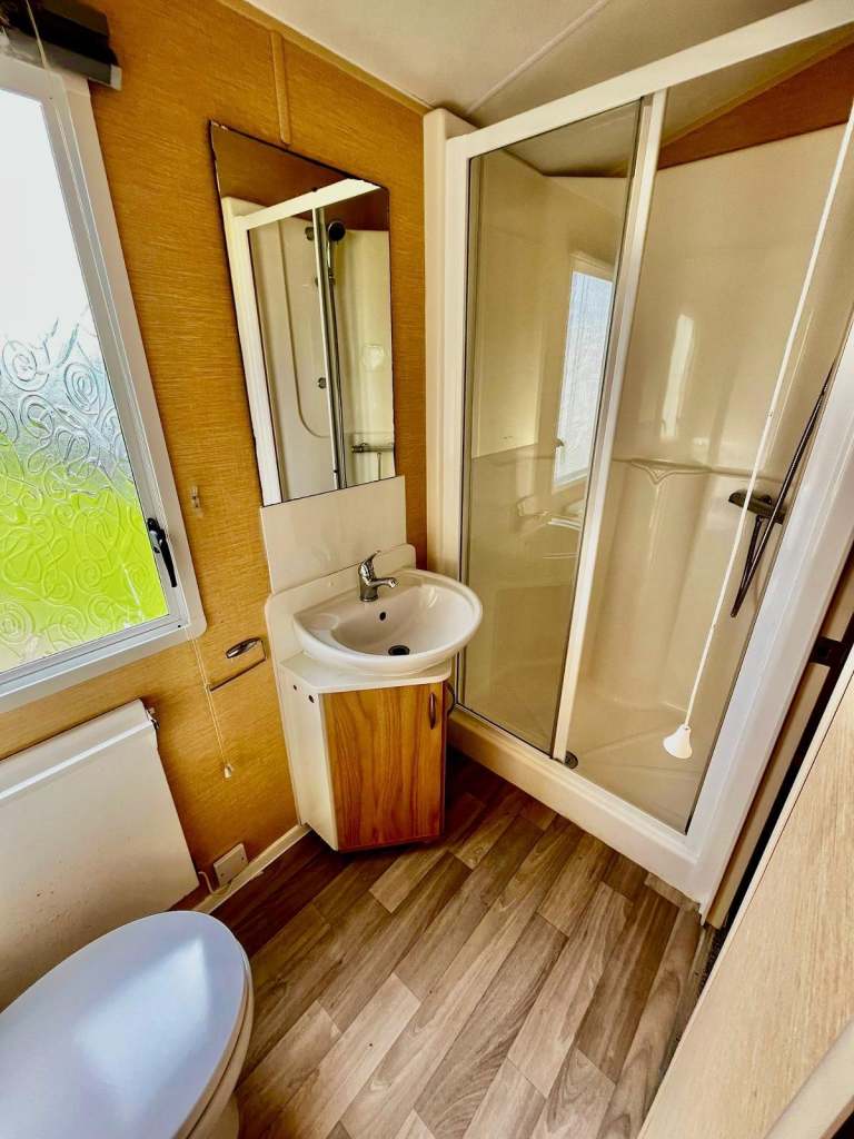 CHEAPEST STATIC CARAVAN, ON NO AGE LIMIT PARK. NORTH WALES, TOWYN. — photo 6