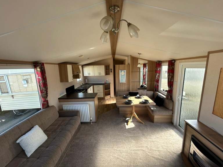 STUNNING STATIC CARAVAN, LONG SEASON, FREE 2024 SITE FEES, TOWYN NORTH WALES, NO — photo 3