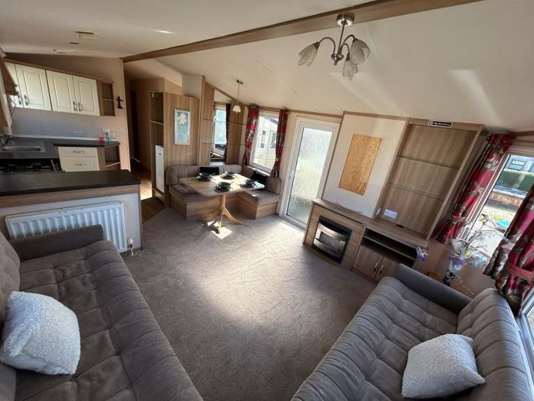 STUNNING STATIC CARAVAN, LONG SEASON, FREE 2024 SITE FEES, TOWYN NORTH WALES, NO — photo 4