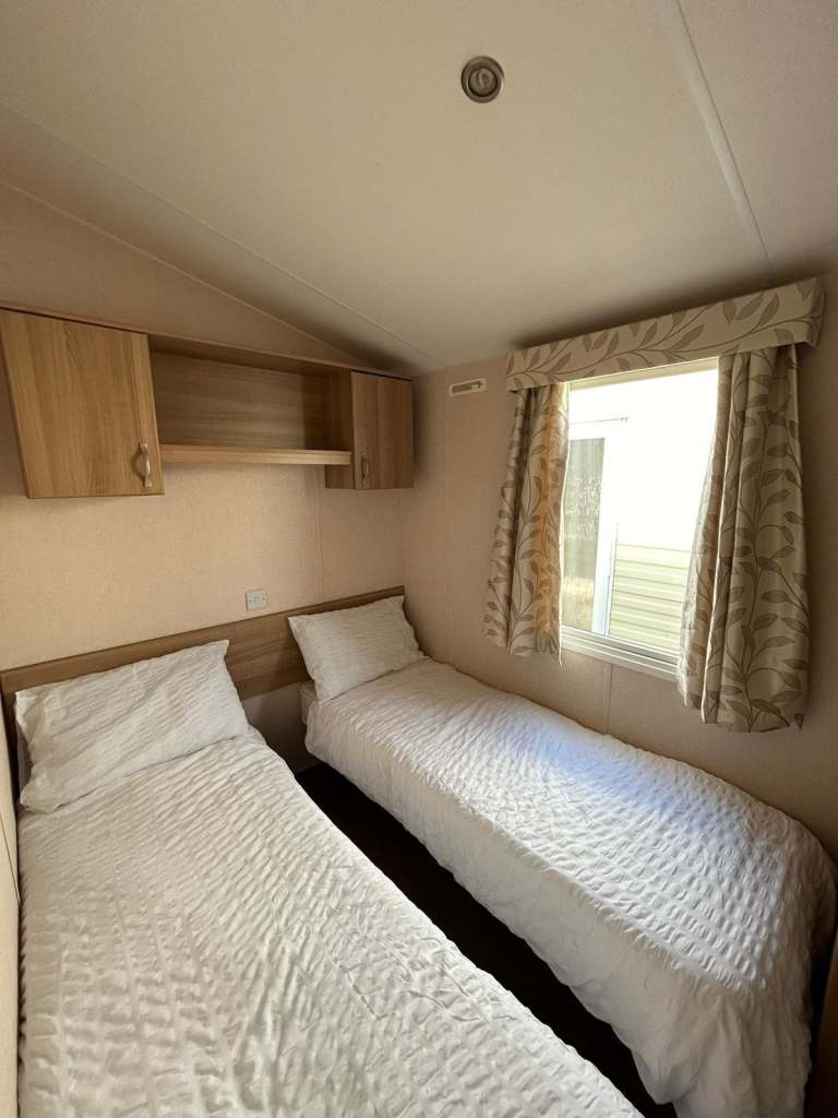 STUNNING STATIC CARAVAN, LONG SEASON, FREE 2024 SITE FEES, TOWYN NORTH WALES, NO — photo 14