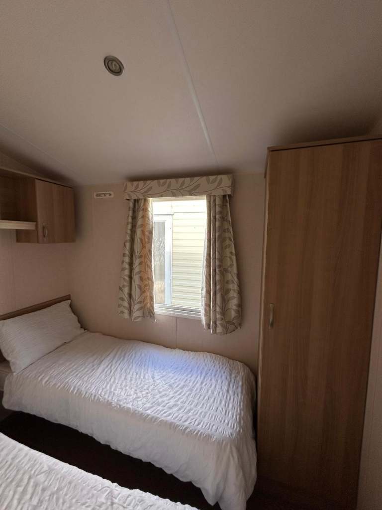 STUNNING STATIC CARAVAN, LONG SEASON, FREE 2024 SITE FEES, TOWYN NORTH WALES, NO — photo 15