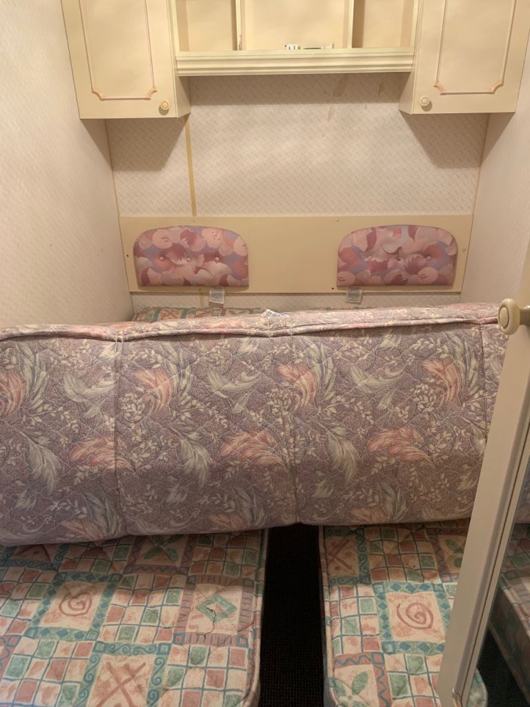 Willerby Granada 35x12 static caravan — photo 13