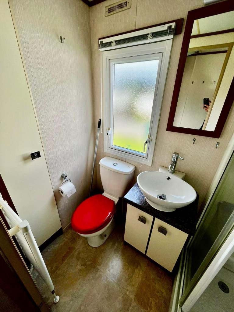 STATIC CARAVAN FOR SALE,NO AGE LIMIT PARK,North Wales,£24,995,11 month park — photo 9