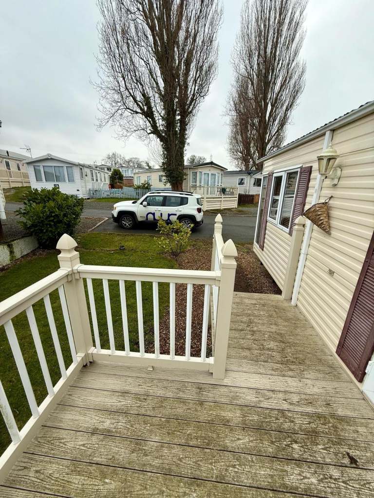 CHEAP OFFER ON HOLIDAY HOME WITH CENTRAL HEATING + DECKING!! — photo 2