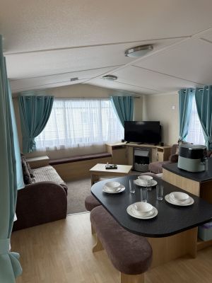 Beautiful 3 bed Carvan